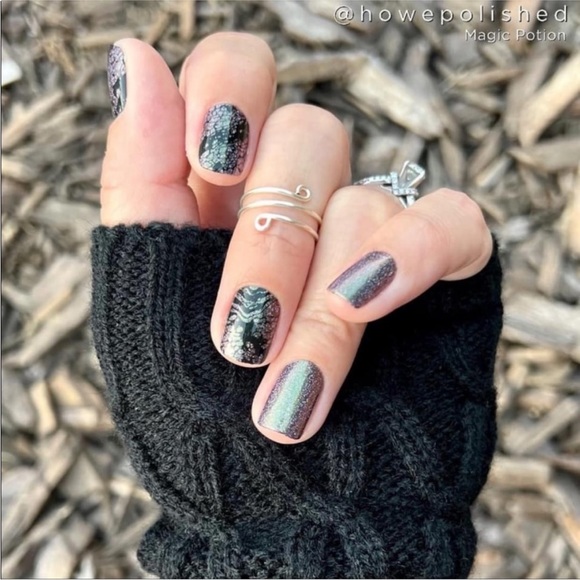 *Retired* Color Street: Magic Potion | Halloween Green Purple Fall Glitter - Picture 6 of 15